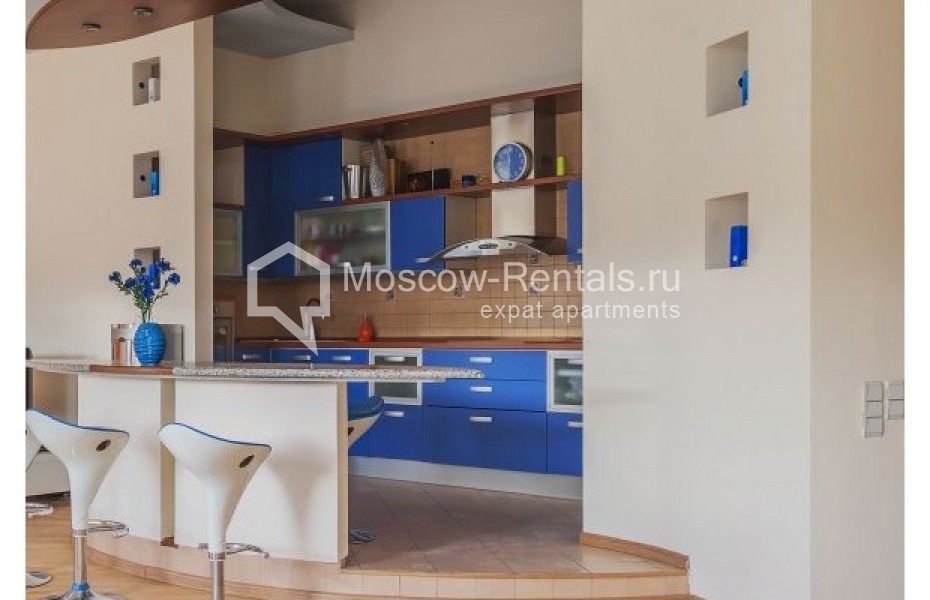 Photo #2 4-room (3 BR) apartment for <a href="http://moscow-rentals.ru/en/articles/long-term-rent" target="_blank">a long-term</a> rent
 in Russia, Moscow, Mashkova str, 17