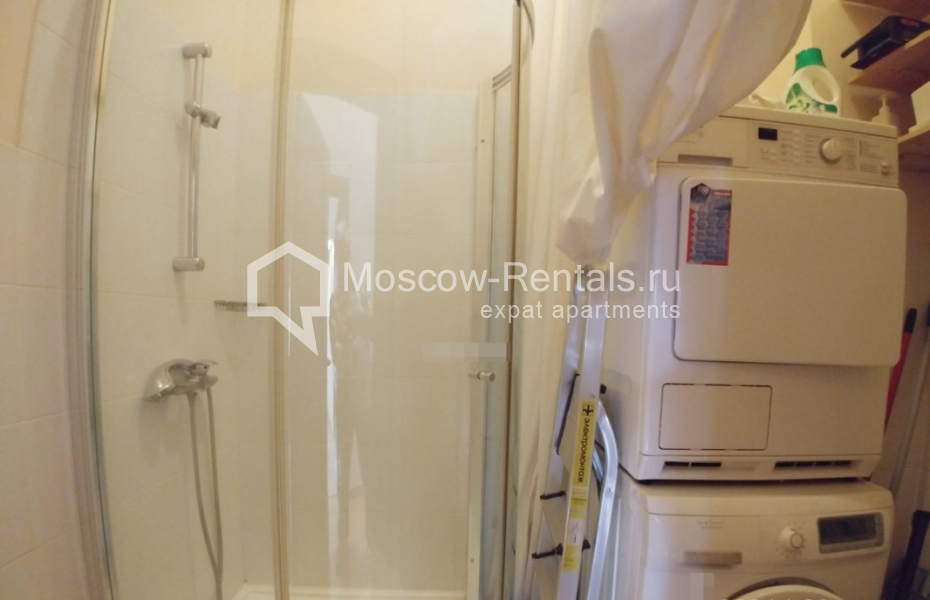 Photo #10 4-room (3 BR) apartment for <a href="http://moscow-rentals.ru/en/articles/long-term-rent" target="_blank">a long-term</a> rent
 in Russia, Moscow, Rybnikov str, 2