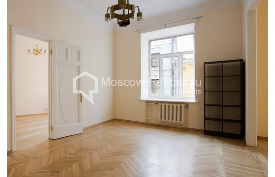 Photo #4 5-room (4 BR) apartment for <a href="http://moscow-rentals.ru/en/articles/long-term-rent" target="_blank">a long-term</a> rent
 in Russia, Moscow, Mashkova str, 16