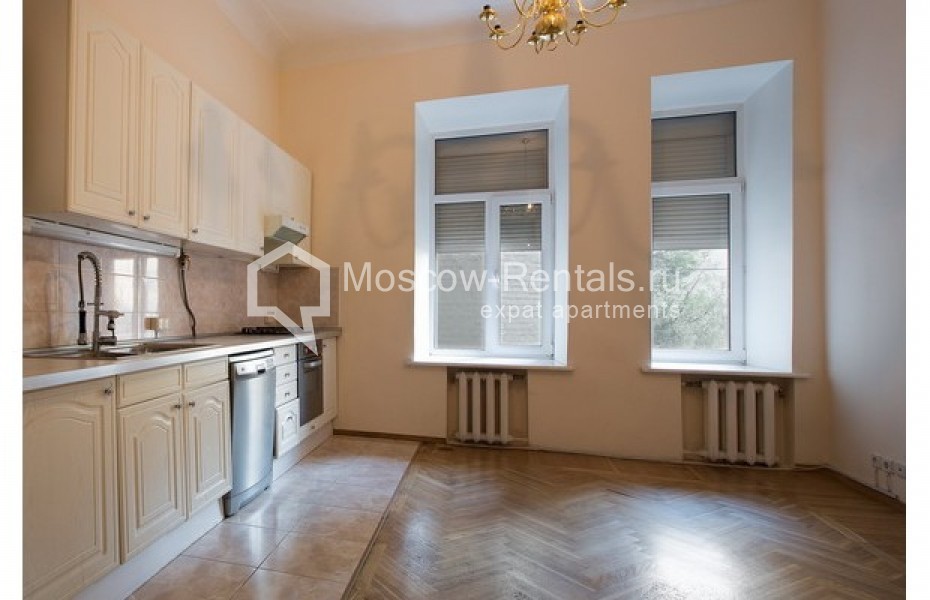 Photo #7 5-room (4 BR) apartment for <a href="http://moscow-rentals.ru/en/articles/long-term-rent" target="_blank">a long-term</a> rent
 in Russia, Moscow, Mashkova str, 16