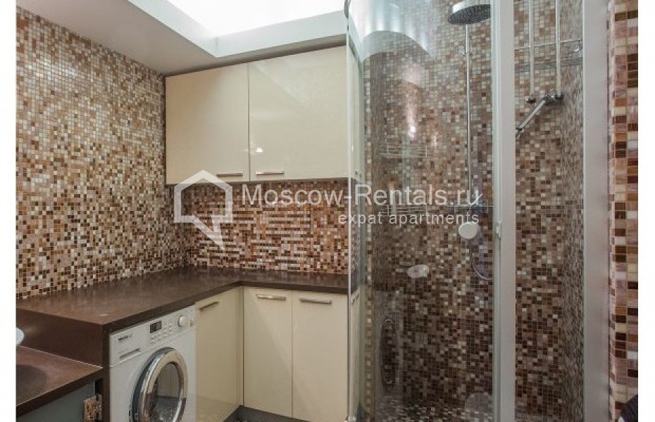 Photo #13 4-room (3 BR) apartment for <a href="http://moscow-rentals.ru/en/articles/long-term-rent" target="_blank">a long-term</a> rent
 in Russia, Moscow, Maly Kozikhinskyi lane, 14