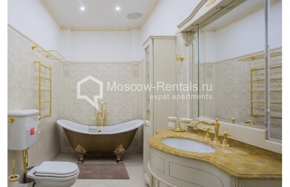 Photo #12 4-room (3 BR) apartment for <a href="http://moscow-rentals.ru/en/articles/long-term-rent" target="_blank">a long-term</a> rent
 in Russia, Moscow, Maly Kozikhinskyi lane, 14