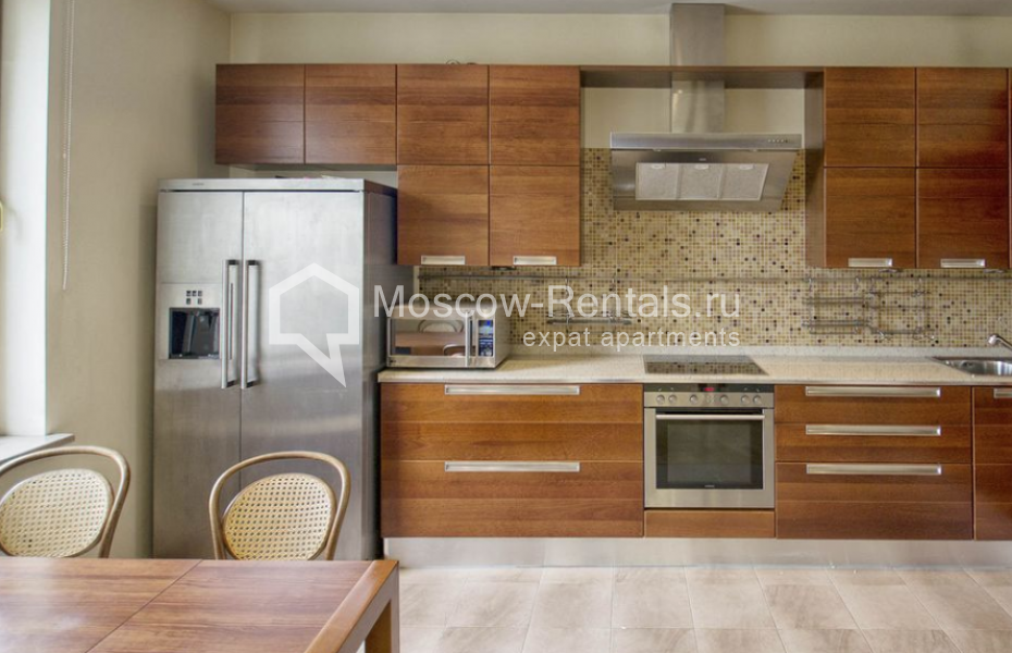 Photo #3 4-room (3 BR) apartment for <a href="http://moscow-rentals.ru/en/articles/long-term-rent" target="_blank">a long-term</a> rent
 in Russia, Moscow, Strastnoi blv., 10к1