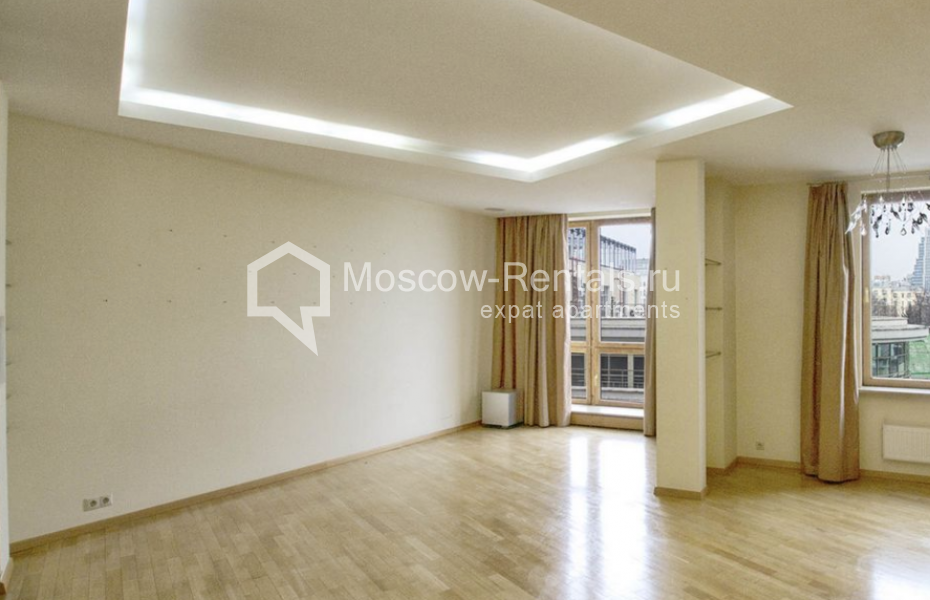 Photo #4 4-room (3 BR) apartment for <a href="http://moscow-rentals.ru/en/articles/long-term-rent" target="_blank">a long-term</a> rent
 in Russia, Moscow, Strastnoi blv., 10к1