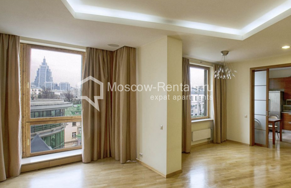 Photo #5 4-room (3 BR) apartment for <a href="http://moscow-rentals.ru/en/articles/long-term-rent" target="_blank">a long-term</a> rent
 in Russia, Moscow, Strastnoi blv., 10к1