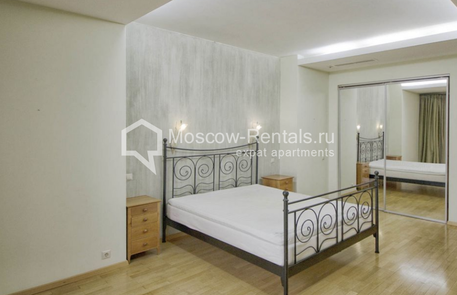 Photo #7 4-room (3 BR) apartment for <a href="http://moscow-rentals.ru/en/articles/long-term-rent" target="_blank">a long-term</a> rent
 in Russia, Moscow, Strastnoi blv., 10к1