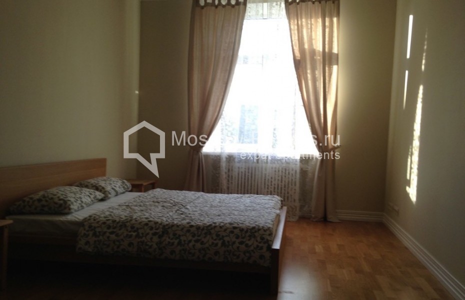 Photo #7 2-room (1 BR) apartment for <a href="http://moscow-rentals.ru/en/articles/long-term-rent" target="_blank">a long-term</a> rent
 in Russia, Moscow, Frunzenskaya emb, 38/1