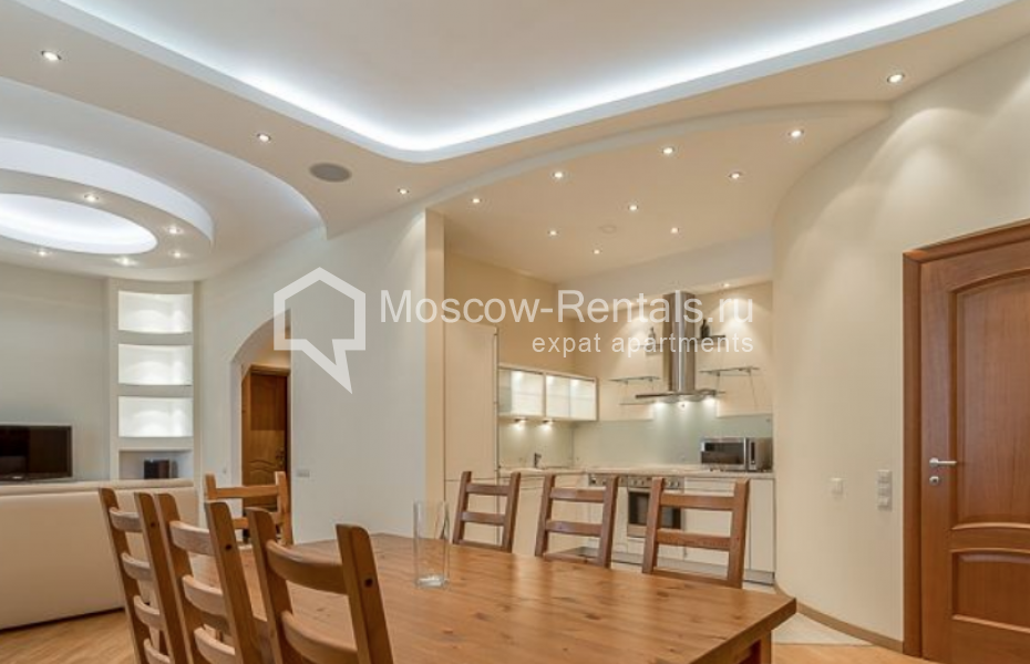 Фото №2 4-комн. кв. в аренду на длительный срок в Россия, Москва, Воротниковский пер, 4