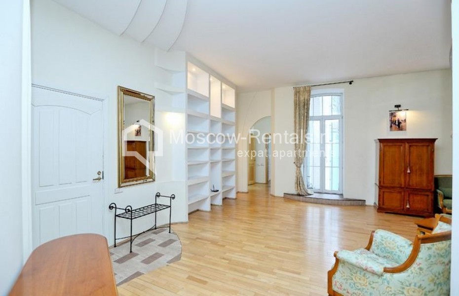 Photo #1 4-room (3 BR) apartment for <a href="http://moscow-rentals.ru/en/articles/long-term-rent" target="_blank">a long-term</a> rent
 in Russia, Moscow, Spiridonovka str, 36С1