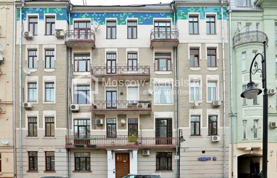 Photo #16 4-room (3 BR) apartment for <a href="http://moscow-rentals.ru/en/articles/long-term-rent" target="_blank">a long-term</a> rent
 in Russia, Moscow, Spiridonovka str, 36С1