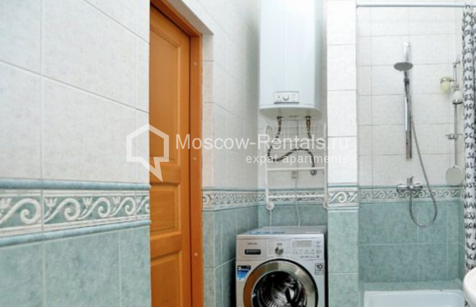 Photo #12 4-room (3 BR) apartment for <a href="http://moscow-rentals.ru/en/articles/long-term-rent" target="_blank">a long-term</a> rent
 in Russia, Moscow, Spiridonovka str, 36С1