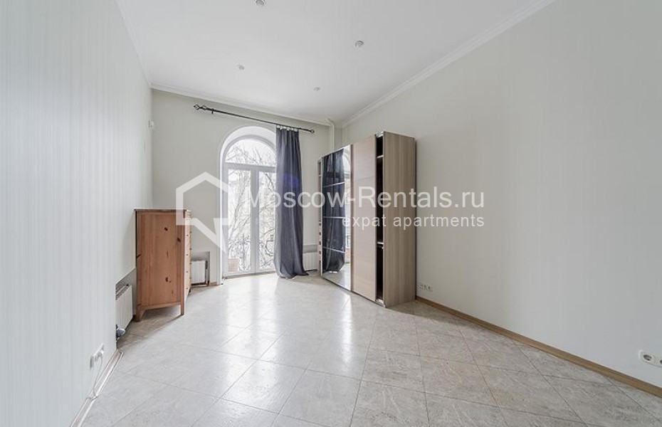 Photo #5 5-room (4 BR) apartment for <a href="http://moscow-rentals.ru/en/articles/long-term-rent" target="_blank">a long-term</a> rent
 in Russia, Moscow, Petrovskyi lane, 1/30С1