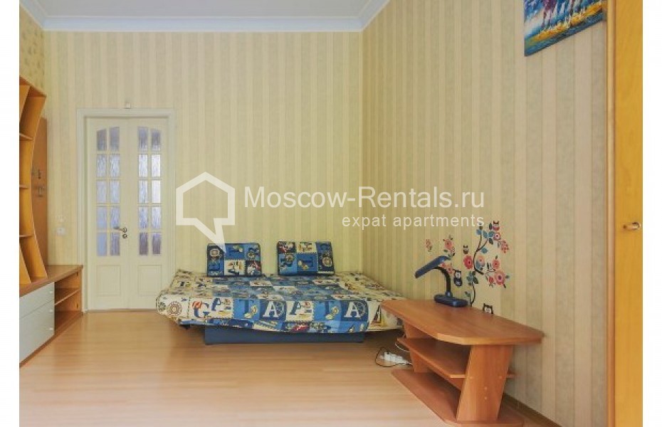 Photo #10 4-room (3 BR) apartment for <a href="http://moscow-rentals.ru/en/articles/long-term-rent" target="_blank">a long-term</a> rent
 in Russia, Moscow, Arbat str, 43
