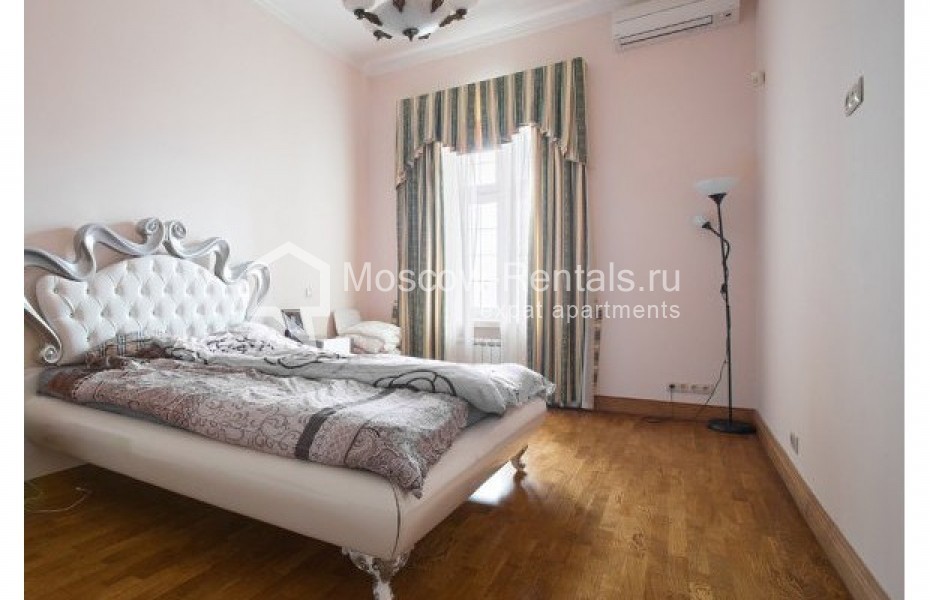 Photo #5 2-room (1 BR) apartment for <a href="http://moscow-rentals.ru/en/articles/long-term-rent" target="_blank">a long-term</a> rent
 in Russia, Moscow, B. Molchanovka str, 21
