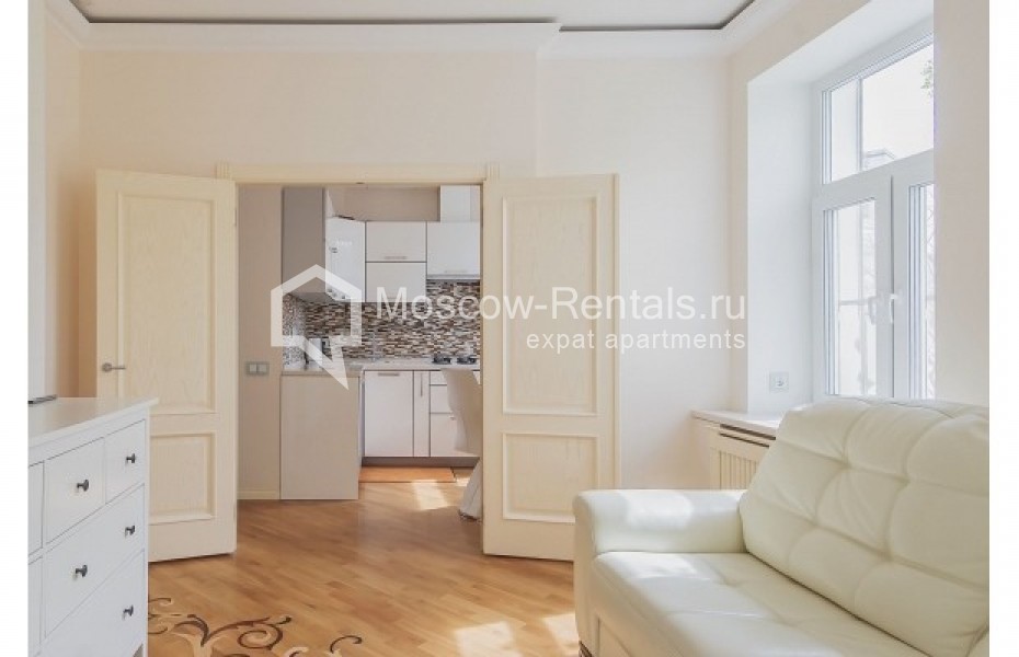 Photo #3 2-room (1 BR) apartment for <a href="http://moscow-rentals.ru/en/articles/long-term-rent" target="_blank">a long-term</a> rent
 in Russia, Moscow, Povarskaya str., 23С1