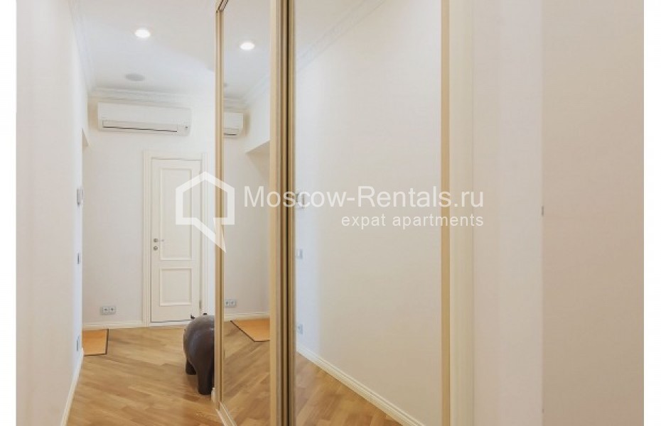 Photo #8 2-room (1 BR) apartment for <a href="http://moscow-rentals.ru/en/articles/long-term-rent" target="_blank">a long-term</a> rent
 in Russia, Moscow, Povarskaya str., 23С1