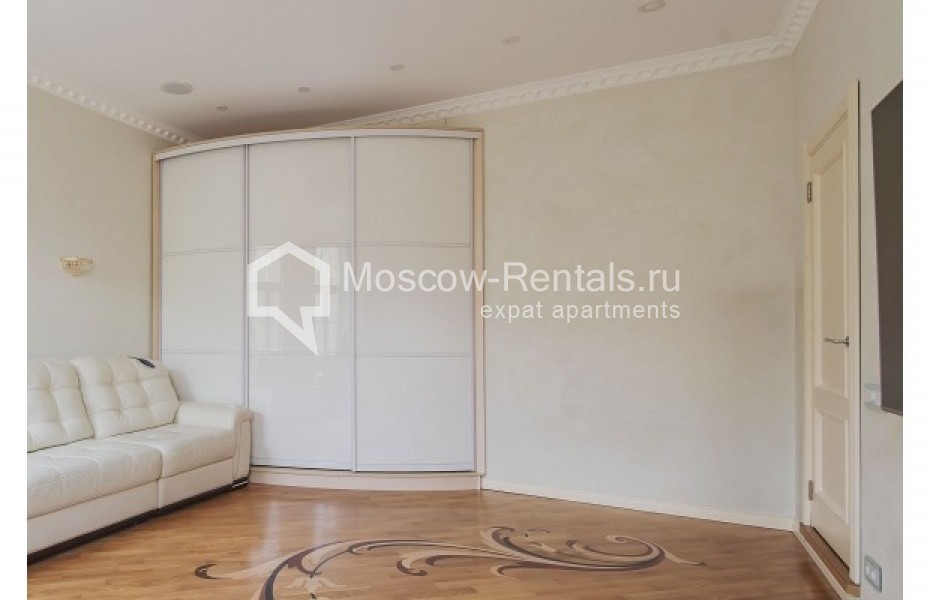 Photo #4 2-room (1 BR) apartment for <a href="http://moscow-rentals.ru/en/articles/long-term-rent" target="_blank">a long-term</a> rent
 in Russia, Moscow, Povarskaya str., 23С1