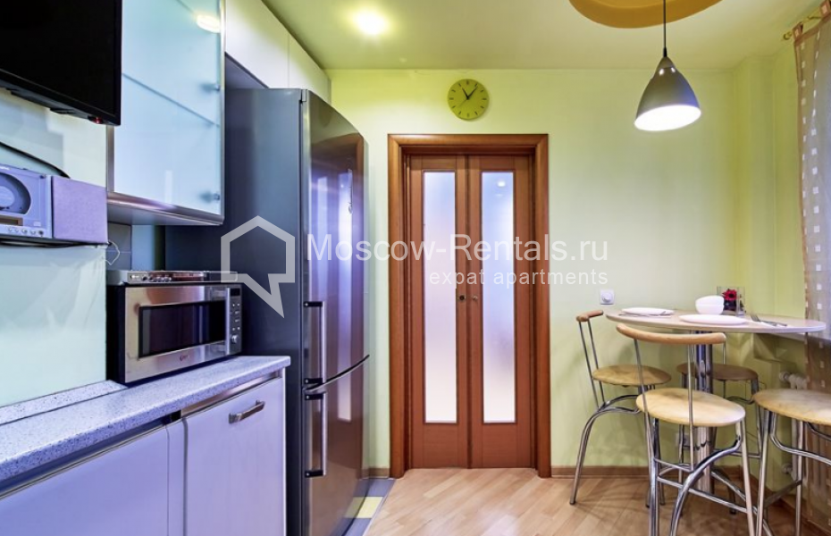 Photo #1 4-room (3 BR) apartment for <a href="http://moscow-rentals.ru/en/articles/long-term-rent" target="_blank">a long-term</a> rent
 in Russia, Moscow, Nikulinskaya str., 27К2