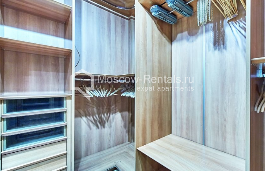 Photo #28 4-room (3 BR) apartment for <a href="http://moscow-rentals.ru/en/articles/long-term-rent" target="_blank">a long-term</a> rent
 in Russia, Moscow, Nikulinskaya str., 27К2