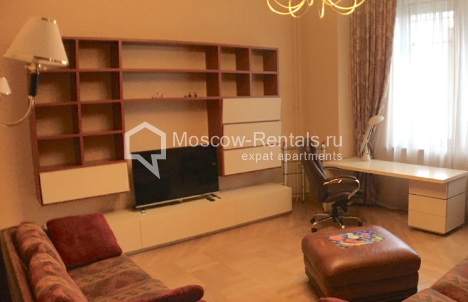 Photo #2 2-room (1 BR) apartment for <a href="http://moscow-rentals.ru/en/articles/long-term-rent" target="_blank">a long-term</a> rent
 in Russia, Moscow, Trubnikovskyi lane, 30С1