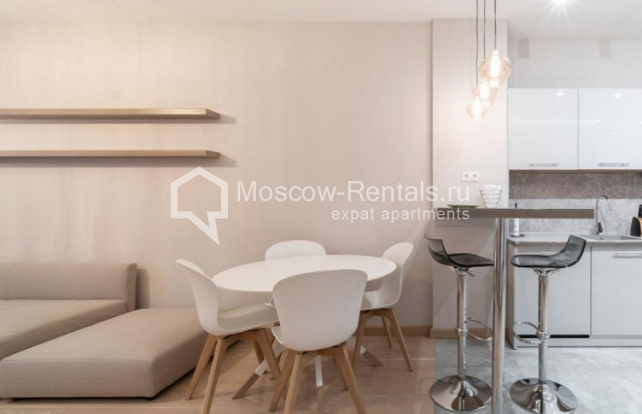 Photo #1 2-room (1 BR) apartment for <a href="http://moscow-rentals.ru/en/articles/long-term-rent" target="_blank">a long-term</a> rent
 in Russia, Moscow, New Arbat, 32