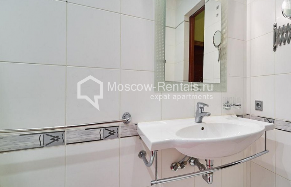 Photo #15 4-room (3 BR) apartment for <a href="http://moscow-rentals.ru/en/articles/long-term-rent" target="_blank">a long-term</a> rent
 in Russia, Moscow, Novinskyi blv, 25 К 10