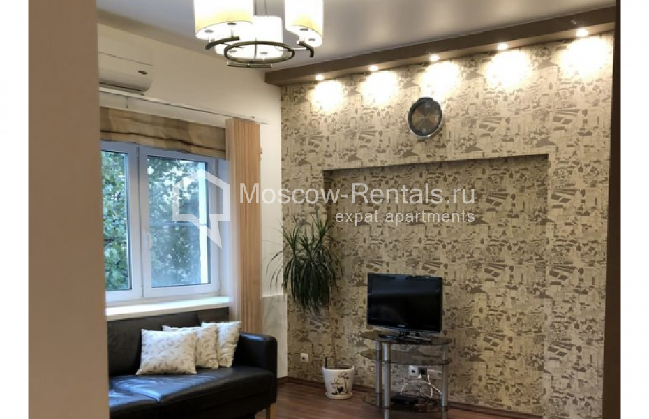 Photo #4 3-room (2 BR) apartment for <a href="http://moscow-rentals.ru/en/articles/long-term-rent" target="_blank">a long-term</a> rent
 in Russia, Moscow, B. Devyatinskyi lane, 4