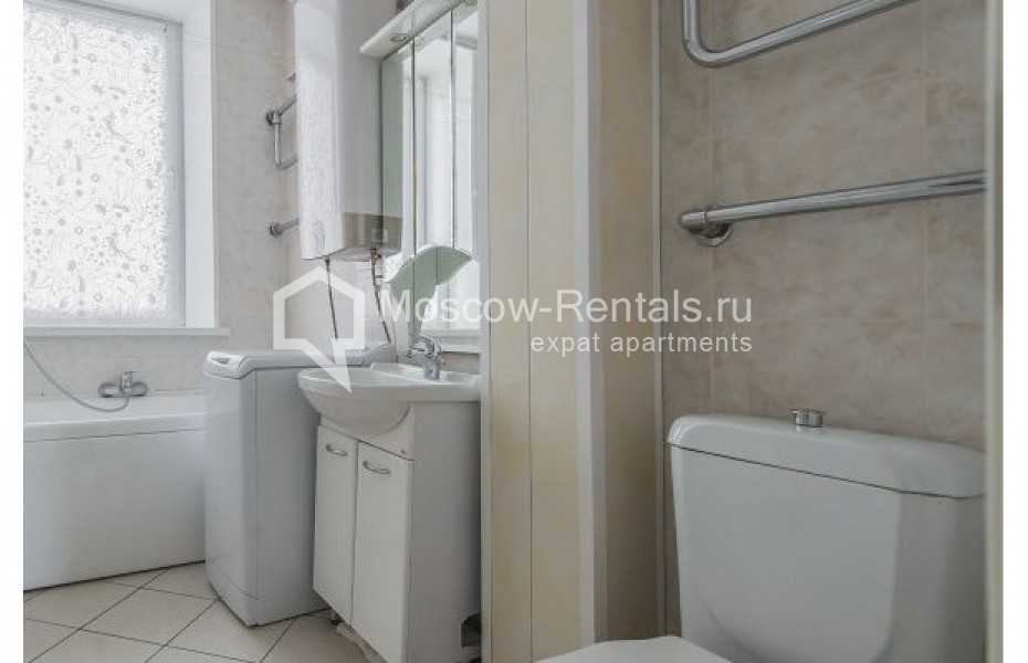 Photo #12 3-room (2 BR) apartment for <a href="http://moscow-rentals.ru/en/articles/long-term-rent" target="_blank">a long-term</a> rent
 in Russia, Moscow, Novinskyi blv, 12