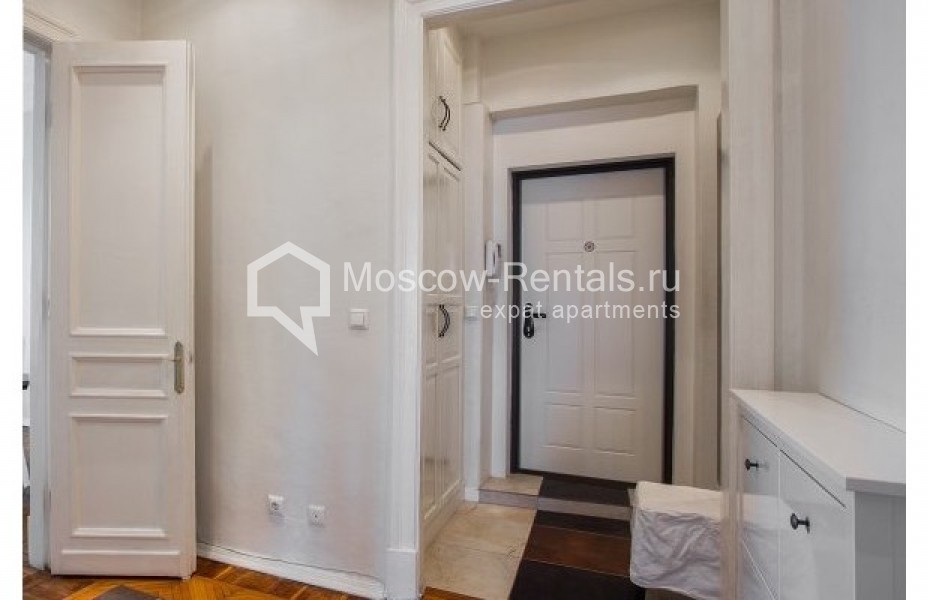 Photo #12 4-room (3 BR) apartment for <a href="http://moscow-rentals.ru/en/articles/long-term-rent" target="_blank">a long-term</a> rent
 in Russia, Moscow, Novinskyi blv, 28/35С1