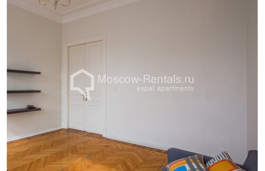 Photo #8 4-room (3 BR) apartment for <a href="http://moscow-rentals.ru/en/articles/long-term-rent" target="_blank">a long-term</a> rent
 in Russia, Moscow, Novinskyi blv, 28/35С1