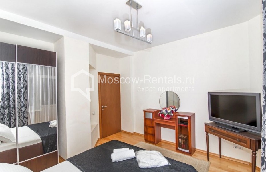 Photo #9 3-room (2 BR) apartment for <a href="http://moscow-rentals.ru/en/articles/long-term-rent" target="_blank">a long-term</a> rent
 in Russia, Moscow, Novinskyi blv., 7