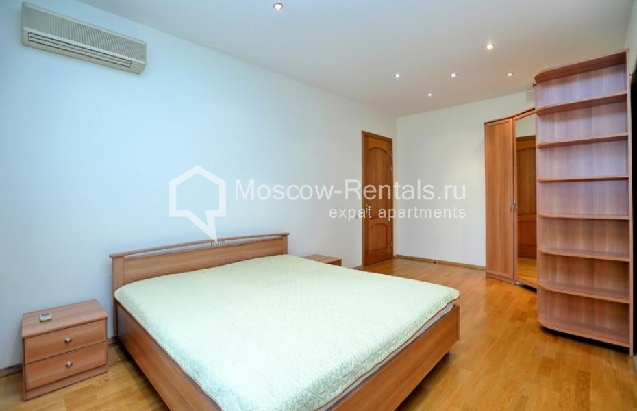 Photo #4 3-room (2 BR) apartment for <a href="http://moscow-rentals.ru/en/articles/long-term-rent" target="_blank">a long-term</a> rent
 in Russia, Moscow, Leontievskyi lane., 6С2