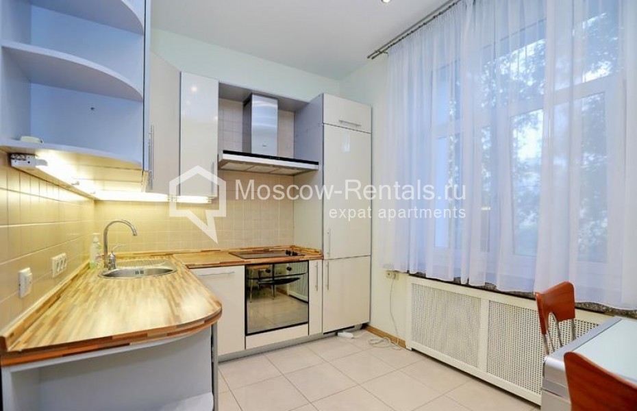 Photo #8 3-room (2 BR) apartment for <a href="http://moscow-rentals.ru/en/articles/long-term-rent" target="_blank">a long-term</a> rent
 in Russia, Moscow, Leontievskyi lane., 6С2