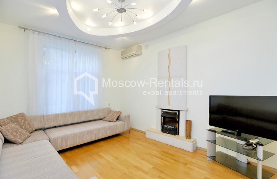 Photo #1 3-room (2 BR) apartment for <a href="http://moscow-rentals.ru/en/articles/long-term-rent" target="_blank">a long-term</a> rent
 in Russia, Moscow, Leontievskyi lane., 6С2