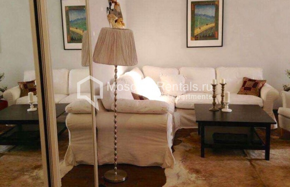 Photo #1 2-room (1 BR) apartment for <a href="http://moscow-rentals.ru/en/articles/long-term-rent" target="_blank">a long-term</a> rent
 in Russia, Moscow, Malyi Patriarshi lane., 5С1