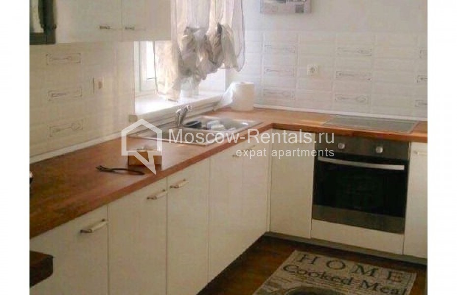 Photo #5 2-room (1 BR) apartment for <a href="http://moscow-rentals.ru/en/articles/long-term-rent" target="_blank">a long-term</a> rent
 in Russia, Moscow, Malyi Patriarshi lane., 5С1