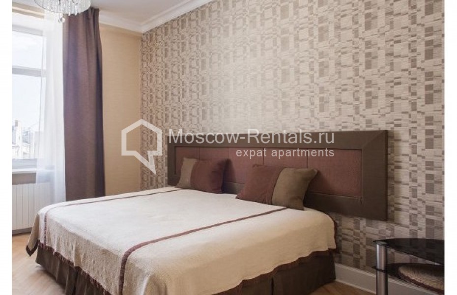 Photo #4 2-room (1 BR) apartment for <a href="http://moscow-rentals.ru/en/articles/long-term-rent" target="_blank">a long-term</a> rent
 in Russia, Moscow, Tverskaya str., 17