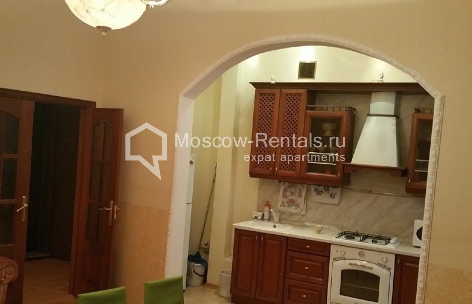 Photo #3 3-room (2 BR) apartment for <a href="http://moscow-rentals.ru/en/articles/long-term-rent" target="_blank">a long-term</a> rent
 in Russia, Moscow, Zemlyannoi Val str, 18-22С1