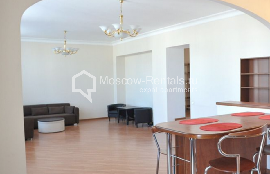 Photo #3 3-room (2 BR) apartment for <a href="http://moscow-rentals.ru/en/articles/long-term-rent" target="_blank">a long-term</a> rent
 in Russia, Moscow, Povarskaya str, 22
