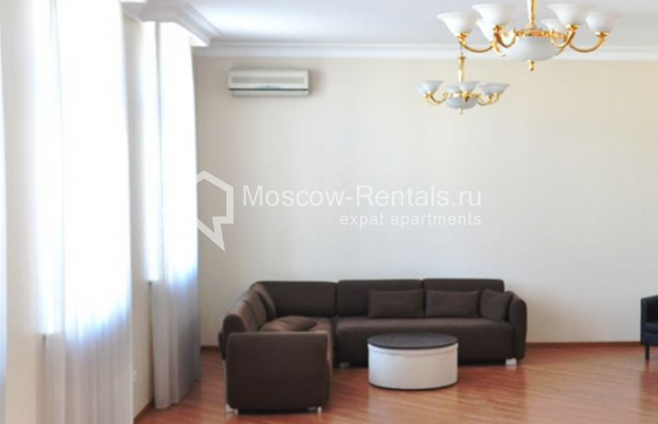 Photo #4 3-room (2 BR) apartment for <a href="http://moscow-rentals.ru/en/articles/long-term-rent" target="_blank">a long-term</a> rent
 in Russia, Moscow, Povarskaya str, 22