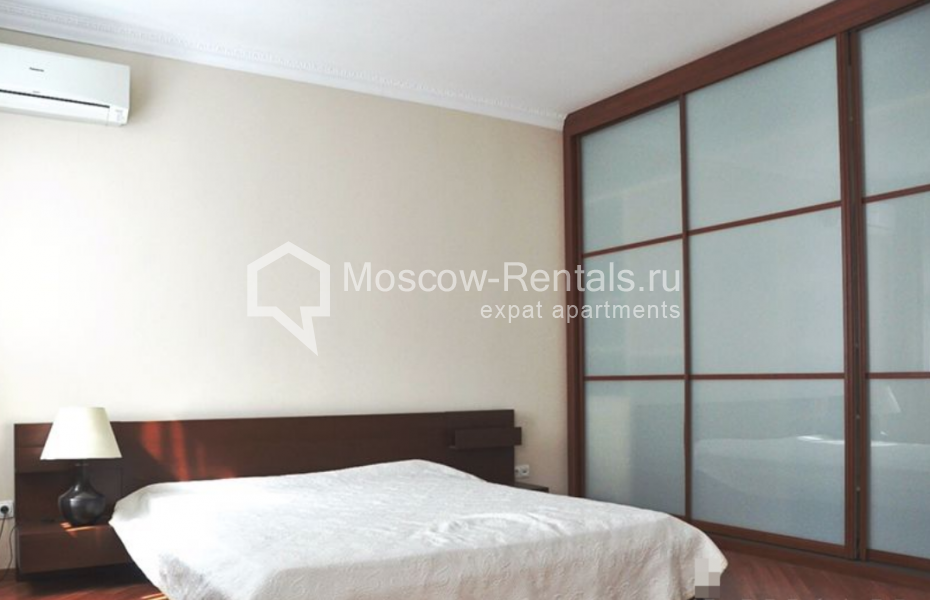 Photo #8 3-room (2 BR) apartment for <a href="http://moscow-rentals.ru/en/articles/long-term-rent" target="_blank">a long-term</a> rent
 in Russia, Moscow, Povarskaya str, 22