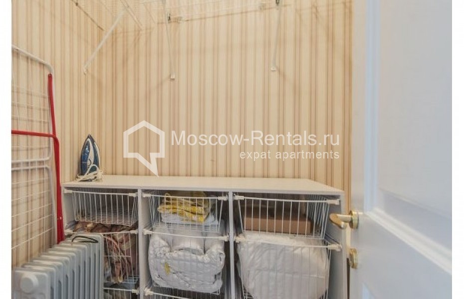 Photo #17 4-room (3 BR) apartment for <a href="http://moscow-rentals.ru/en/articles/long-term-rent" target="_blank">a long-term</a> rent
 in Russia, Moscow, Plotnikov lane, 20/21