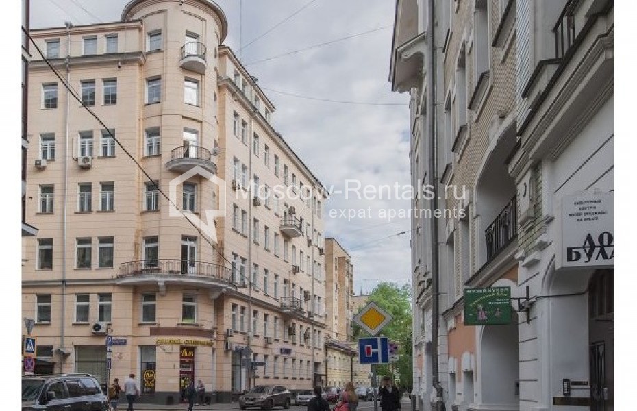 Photo #18 4-room (3 BR) apartment for <a href="http://moscow-rentals.ru/en/articles/long-term-rent" target="_blank">a long-term</a> rent
 in Russia, Moscow, Plotnikov lane, 20/21