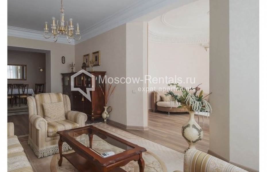 Photo #2 4-room (3 BR) apartment for <a href="http://moscow-rentals.ru/en/articles/long-term-rent" target="_blank">a long-term</a> rent
 in Russia, Moscow, Plotnikov lane, 20/21