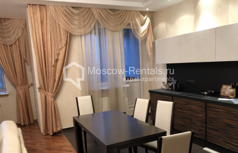 Photo #3 4-room (3 BR) apartment for <a href="http://moscow-rentals.ru/en/articles/long-term-rent" target="_blank">a long-term</a> rent
 in Russia, Moscow, Koshtoyantsa str, 20 К 2