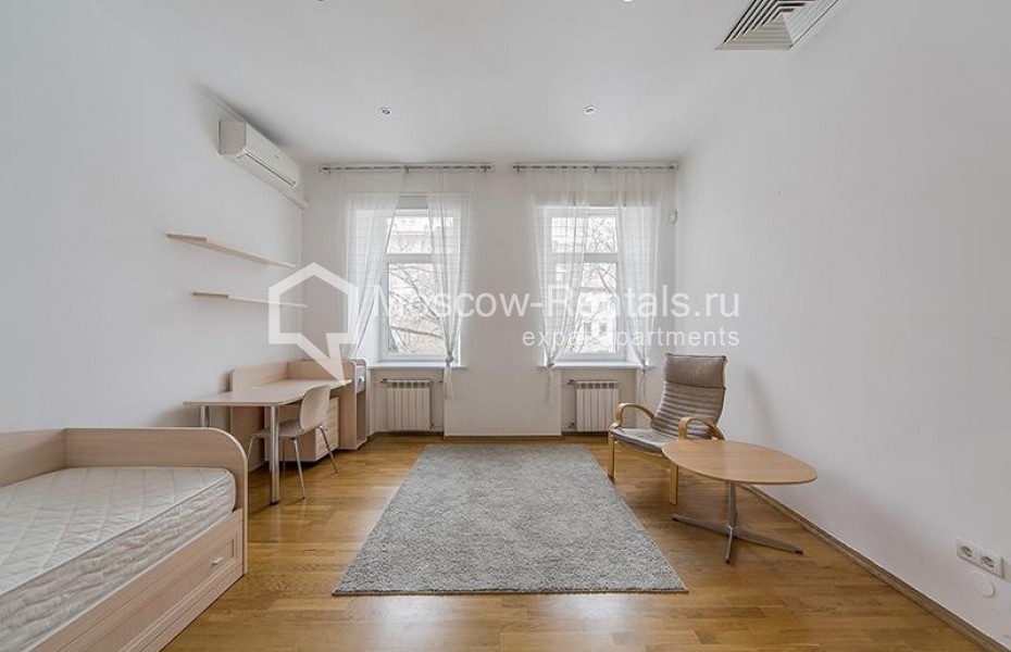 Photo #7 4-room (3 BR) apartment for <a href="http://moscow-rentals.ru/en/articles/long-term-rent" target="_blank">a long-term</a> rent
 in Russia, Moscow, Petrovskyi lane, 1/30С1