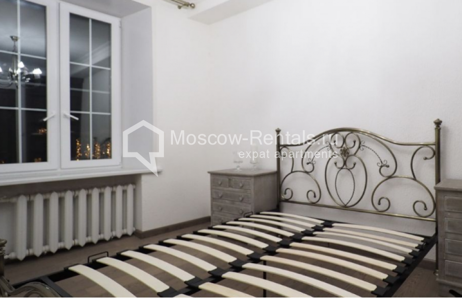 Photo #11 4-room (3 BR) apartment for <a href="http://moscow-rentals.ru/en/articles/long-term-rent" target="_blank">a long-term</a> rent
 in Russia, Moscow, Srednyi Kislovskyi lane, 5/6С14