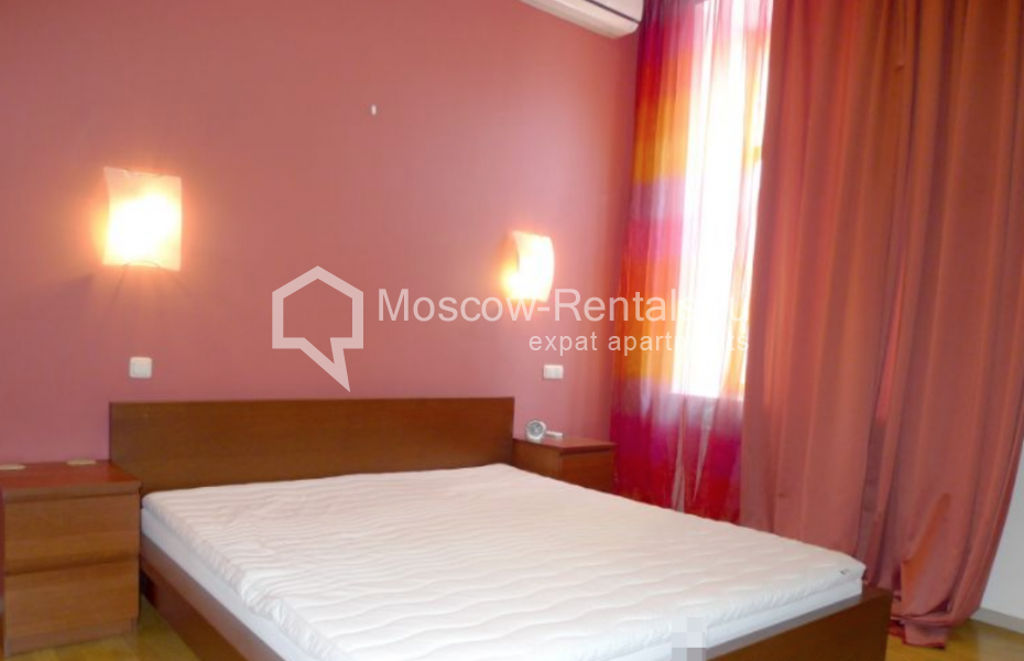 Photo #6 6-room (5 BR) apartment for <a href="http://moscow-rentals.ru/en/articles/long-term-rent" target="_blank">a long-term</a> rent
 in Russia, Moscow, Kamennaya Sloboda lane, 8/1