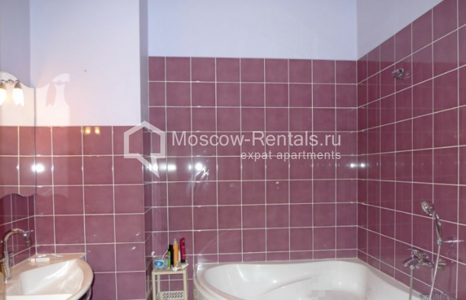 Photo #9 6-room (5 BR) apartment for <a href="http://moscow-rentals.ru/en/articles/long-term-rent" target="_blank">a long-term</a> rent
 in Russia, Moscow, Kamennaya Sloboda lane, 8/1