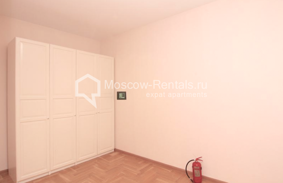 Photo #8 5-room (4 BR) apartment for <a href="http://moscow-rentals.ru/en/articles/long-term-rent" target="_blank">a long-term</a> rent
 in Russia, Moscow, Plushchikha str, 31